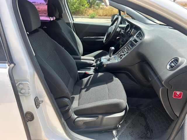 PEUGEOT 5008 ACTIVE 1.6 E-HDI AUTO SPANISH LHD IN SPAIN 142K 7 SEATS SUPER 2014